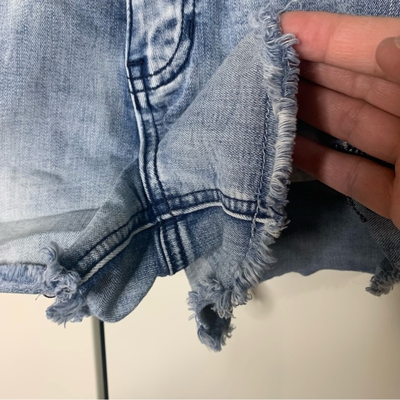 Blue Desire Mid Rise Star Embroidered Denim Jean Shorts - Picture 2 of 12